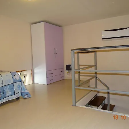 Casa Delle Donne 2 아파트 나폴리